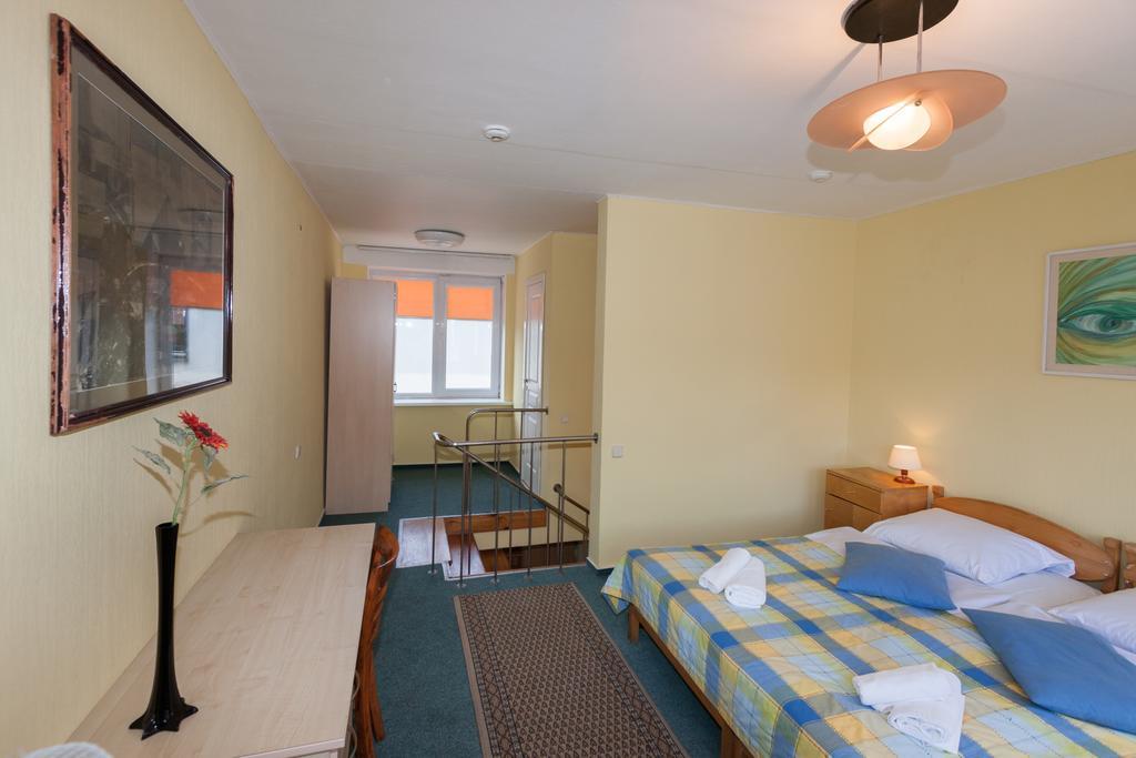 Info Hotel Apartments Palanga Room photo